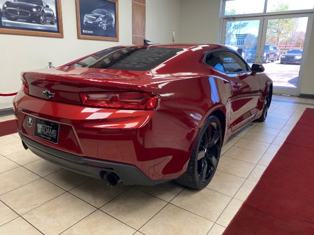 Used 2017 Chevrolet Camaro LT RWD image 7