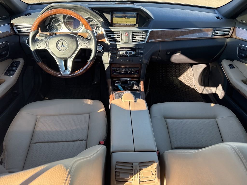 Used 2012 Mercedes-Benz E 350 4MATIC Sedan image 23