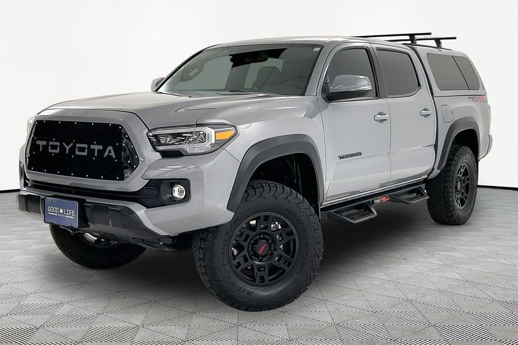 Used 2020 Toyota Tacoma TRD Off-Road w/ Technology Package AWD/4WD image 3