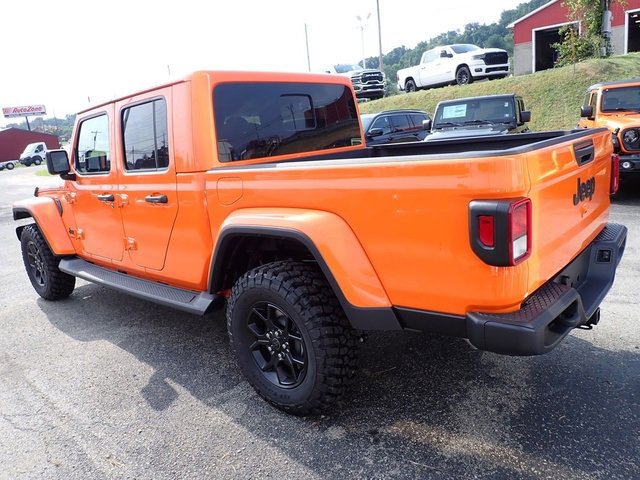 New 2025 Jeep Gladiator Sport image 3