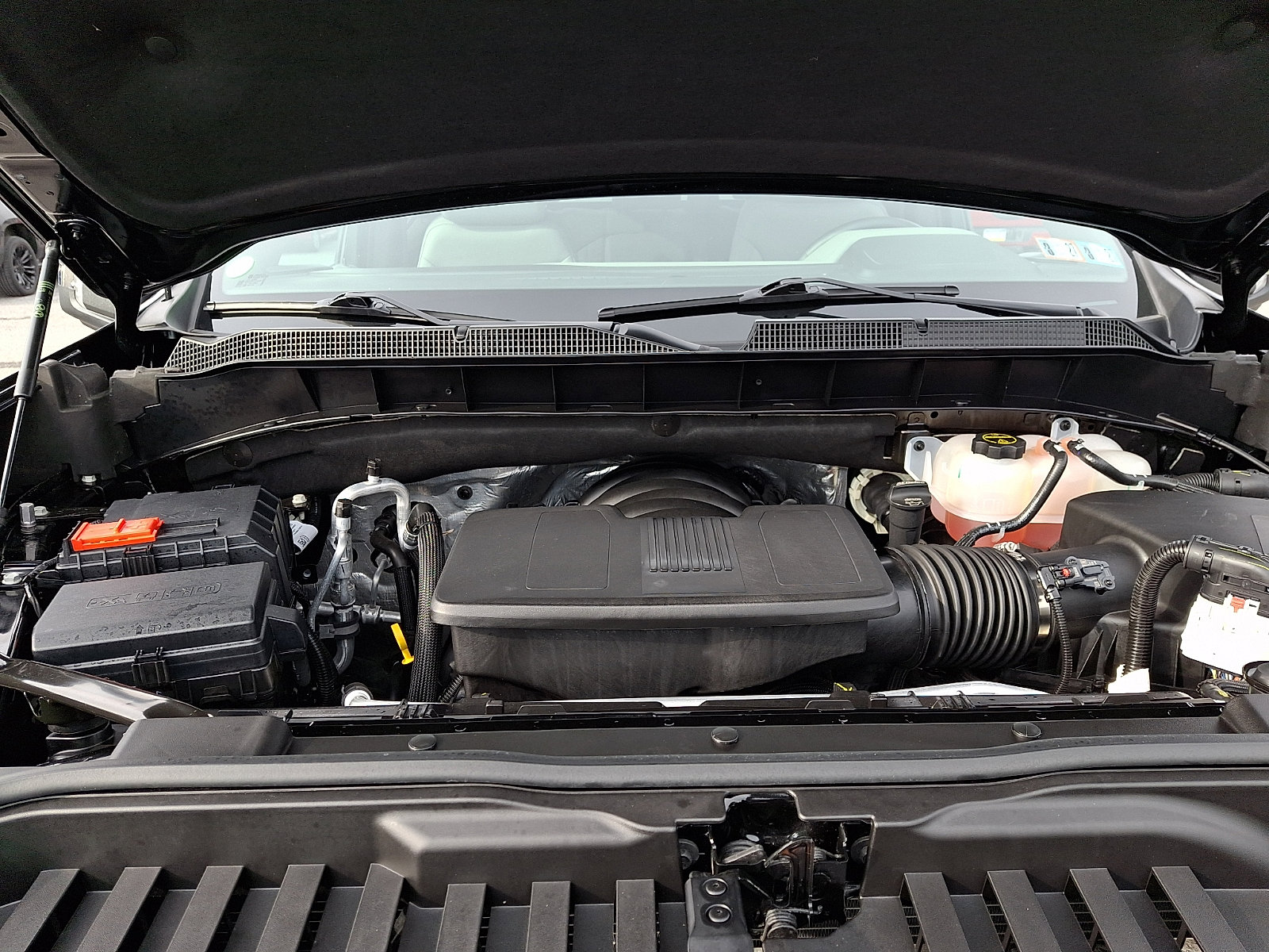 Certified 2025 Chevrolet Silverado 1500 LTZ w/ Z71 Off-Road Package image 29