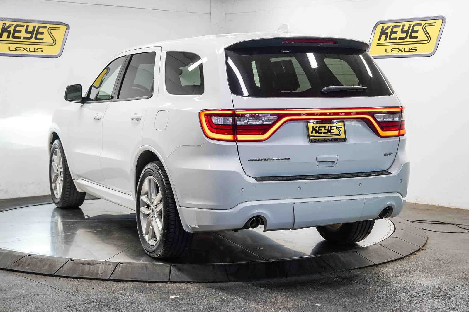 Used 2022 Dodge Durango GT RWD image 2