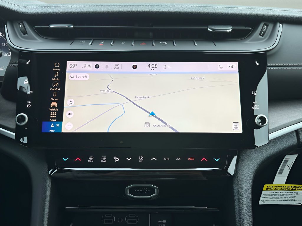 New 2026 Jeep Grand Cherokee Altitude AWD/4WD image 36
