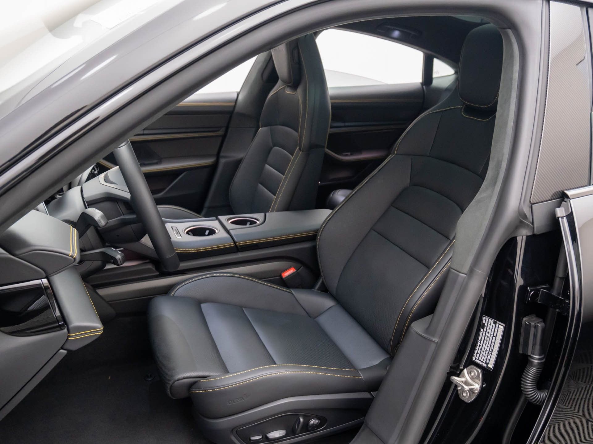 New 2025 Porsche Taycan Turbo S image 5