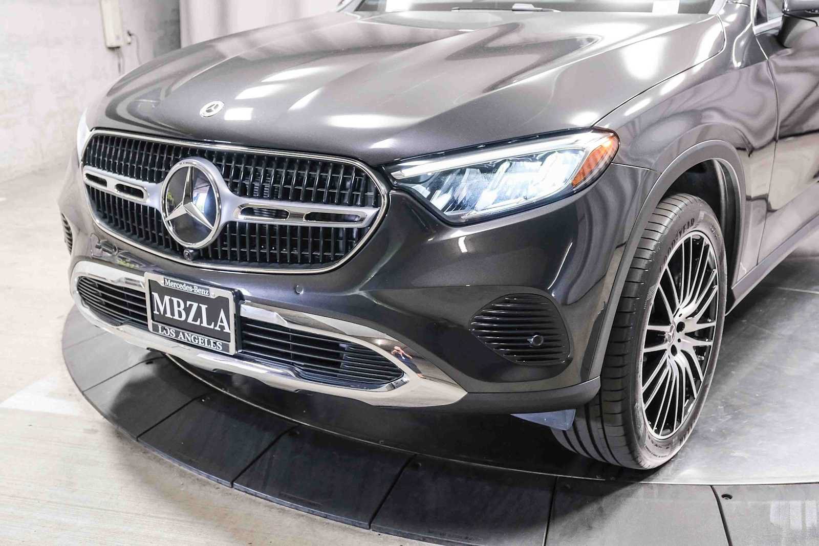 Certified 2026 Mercedes-Benz GLC 300 image 11