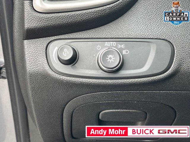 Used 2020 Chevrolet Trax LT w/ LT Convenience Package FWD image 25