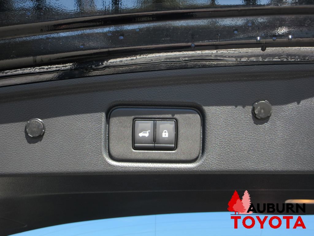 Used 2024 Nissan Pathfinder SL image 7