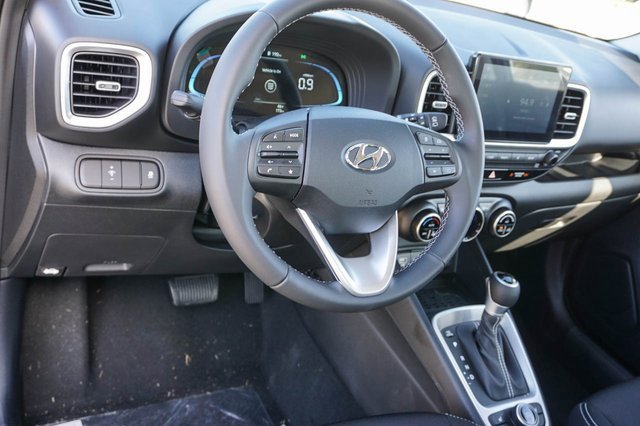 New 2026 Hyundai Venue SEL image 9