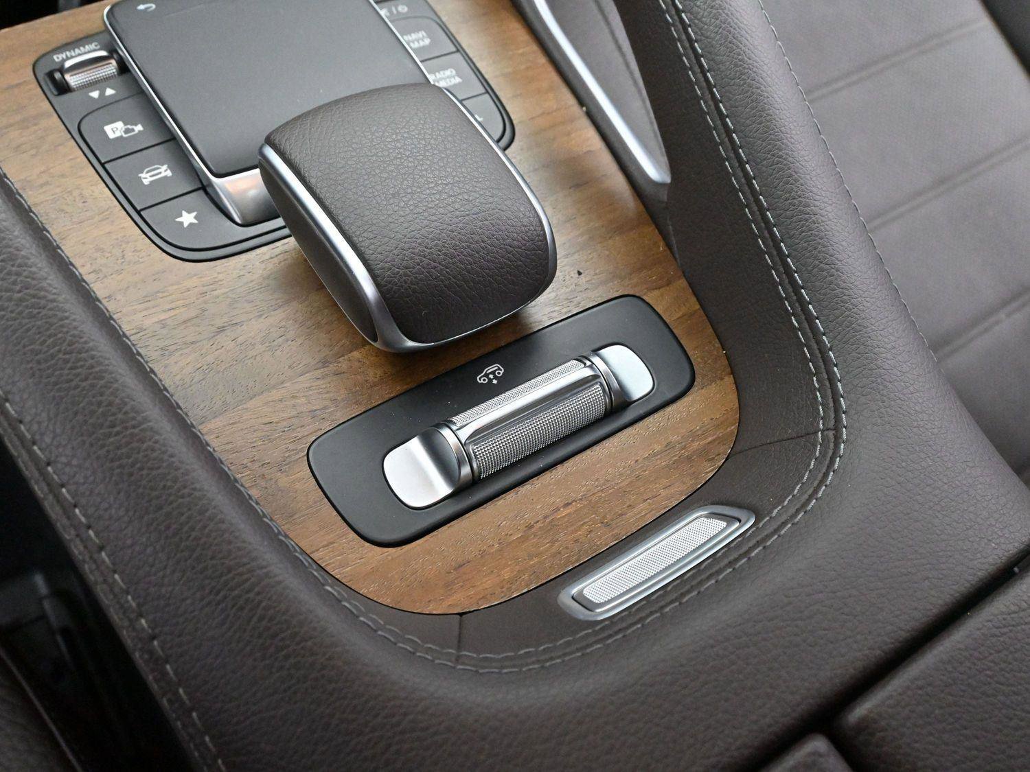 Used 2023 Mercedes-Benz GLS 450 4MATIC image 23