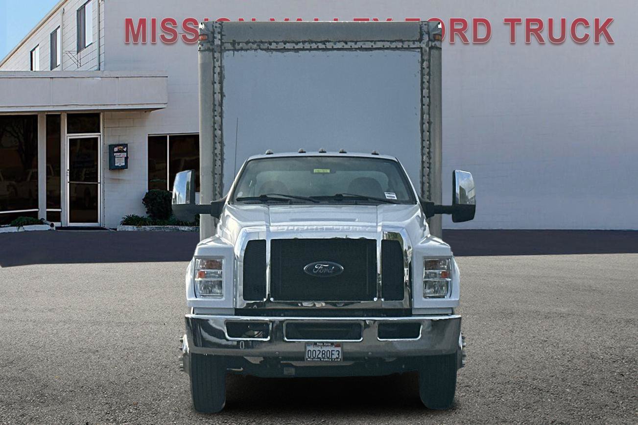 Used 2021 Ford F650 2WD Regular Cab Super Duty image 9