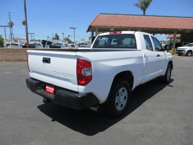 Used 2016 Toyota Tundra SR w/ Tow Package RWD image 3
