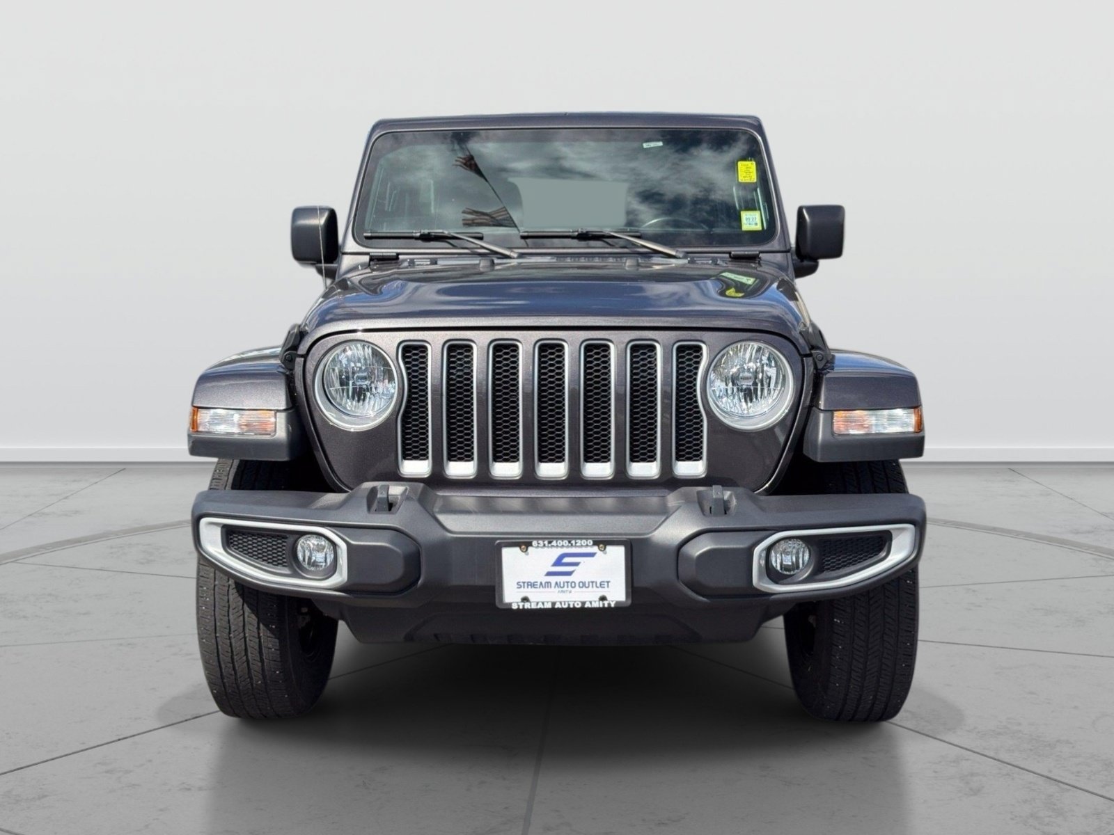 Used 2022 Jeep Wrangler Unlimited Sahara AWD/4WD image 2