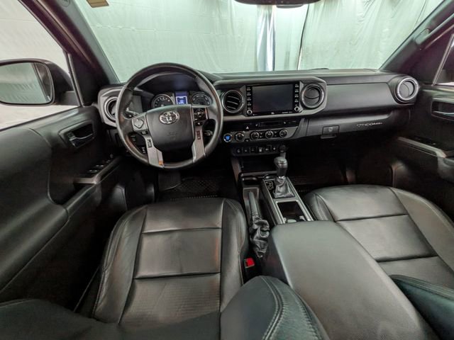 Used 2023 Toyota Tacoma TRD Off-Road w/ TRD Premium Off Road Package AWD/4WD image 13