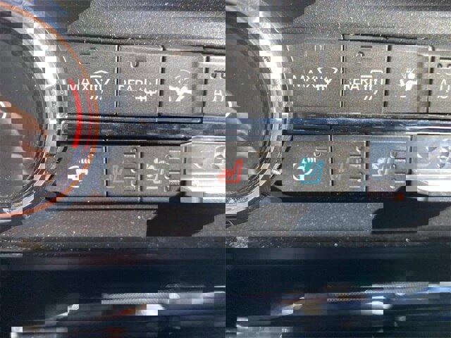 New 2026 Ford F250 Lariat w/ Black Appearance Package image 39