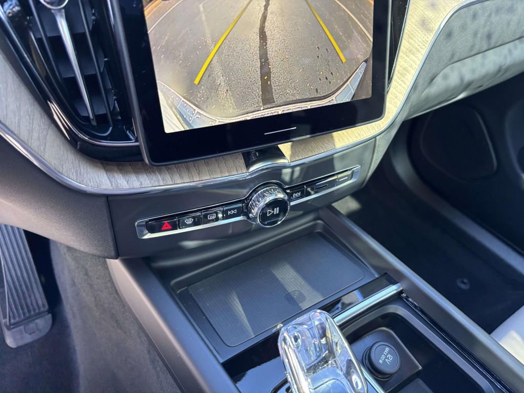 New 2026 Volvo XC60 B5 Plus w/ Protection Package Premier image 21