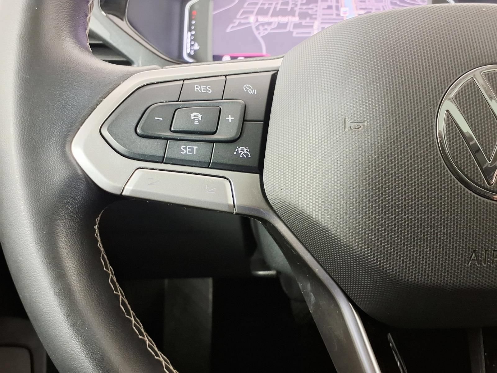 Used 2022 Volkswagen Taos SEL AWD/4WD image 18