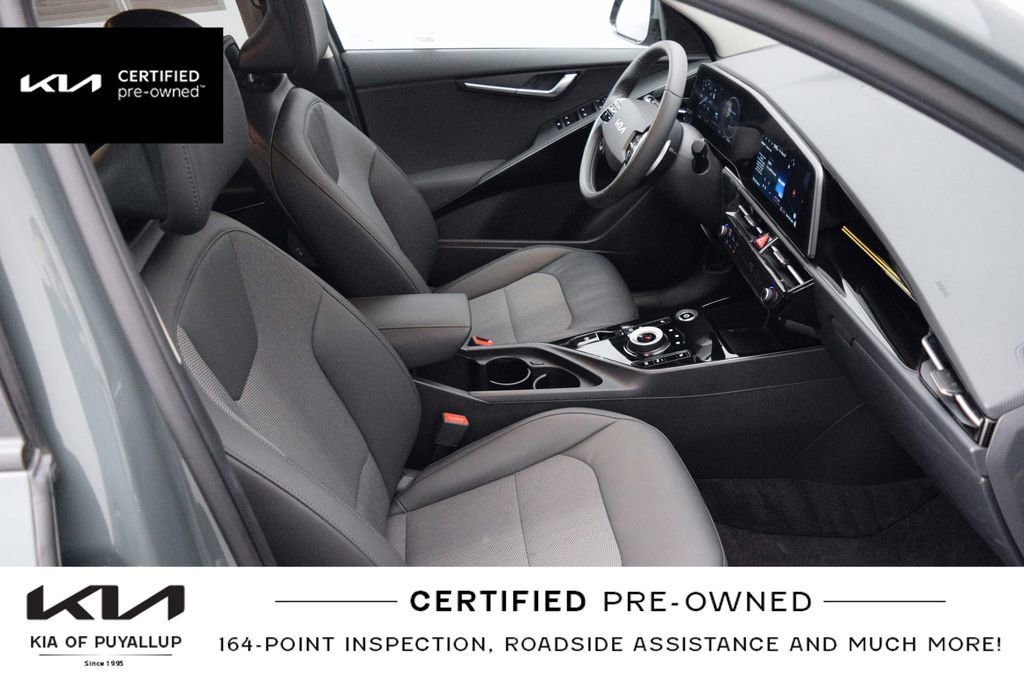 Certified 2024 Kia Niro Wind w/ Wind Preserve Package FWD image 17