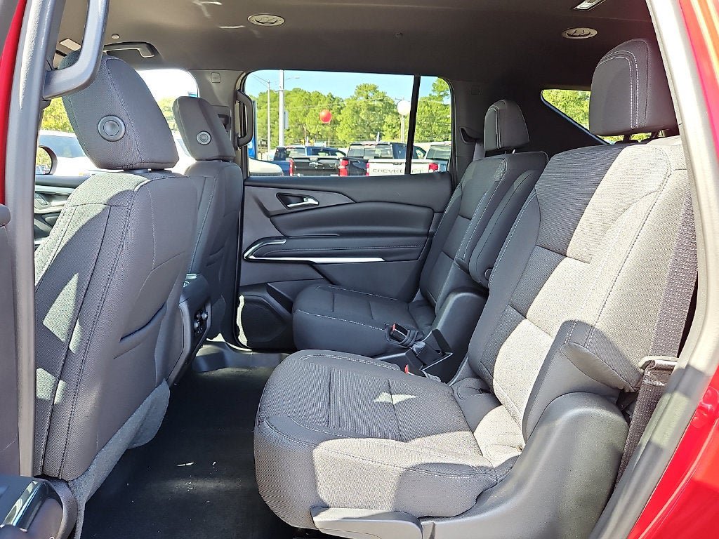New 2027 Chevrolet Traverse LT w/ Driver Confidence Package FWD image 6