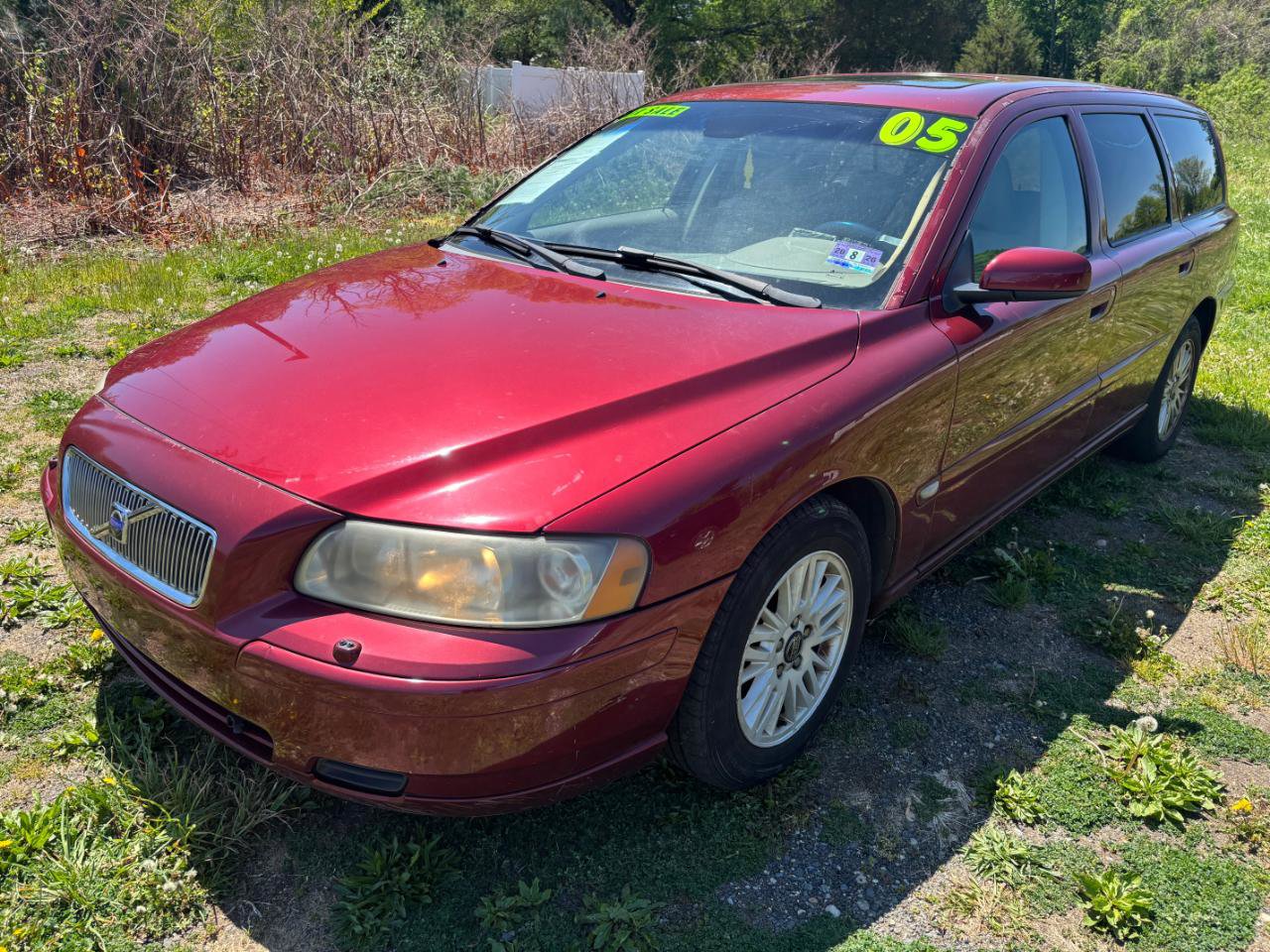 Used 2005 Volvo V70 2.4 FWD image 1