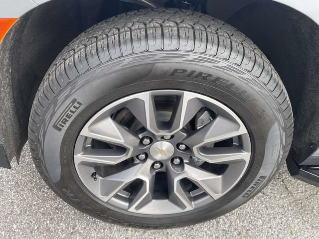 Used 2023 Chevrolet Tahoe LT w/ Luxury Package RWD image 11