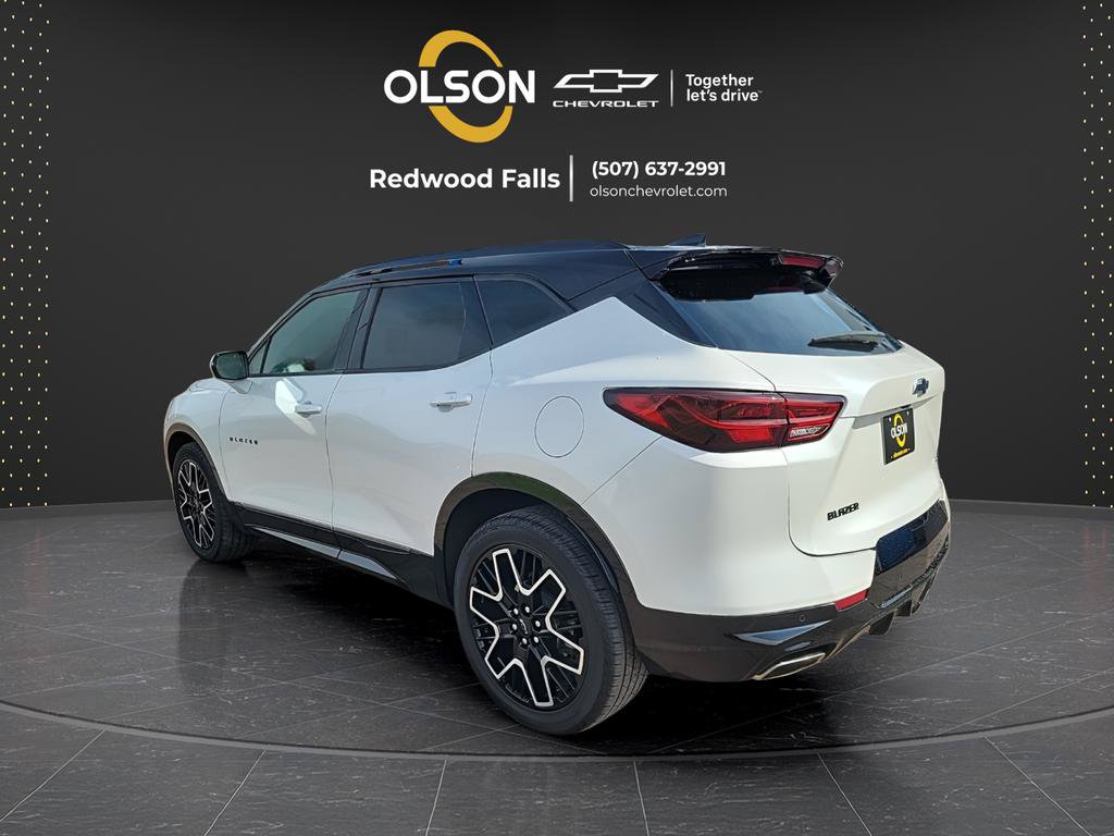 Used 2024 Chevrolet Blazer RS w/ Enhanced Convenience Package FWD image 3