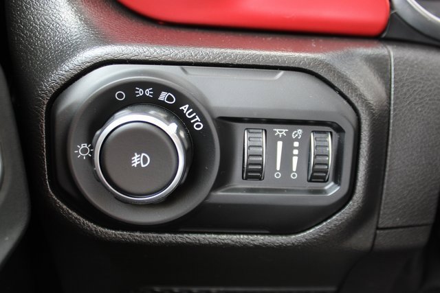 Used 2022 Jeep Wrangler Rubicon w/ Cold Weather Group image 11