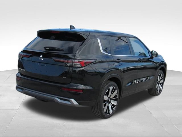 New 2025 Mitsubishi Outlander SE FWD image 3
