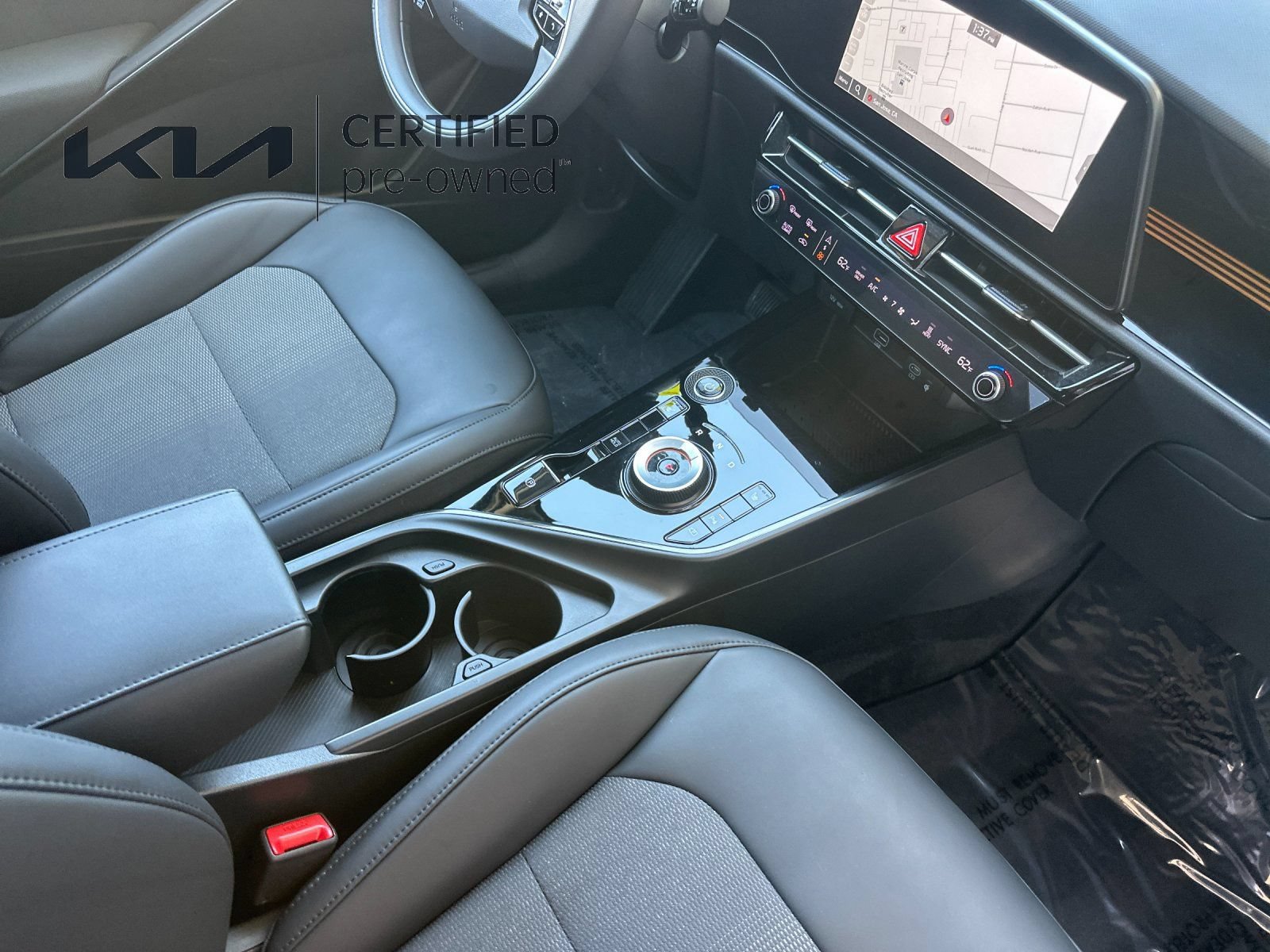 Certified 2024 Kia Niro Wind FWD image 17