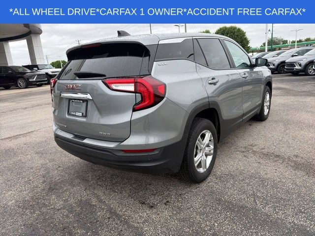 Used 2023 GMC Terrain SLE AWD/4WD image 11