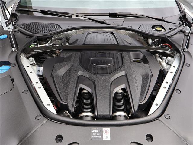 Used 2025 Porsche Panamera 4 AWD/4WD image 28