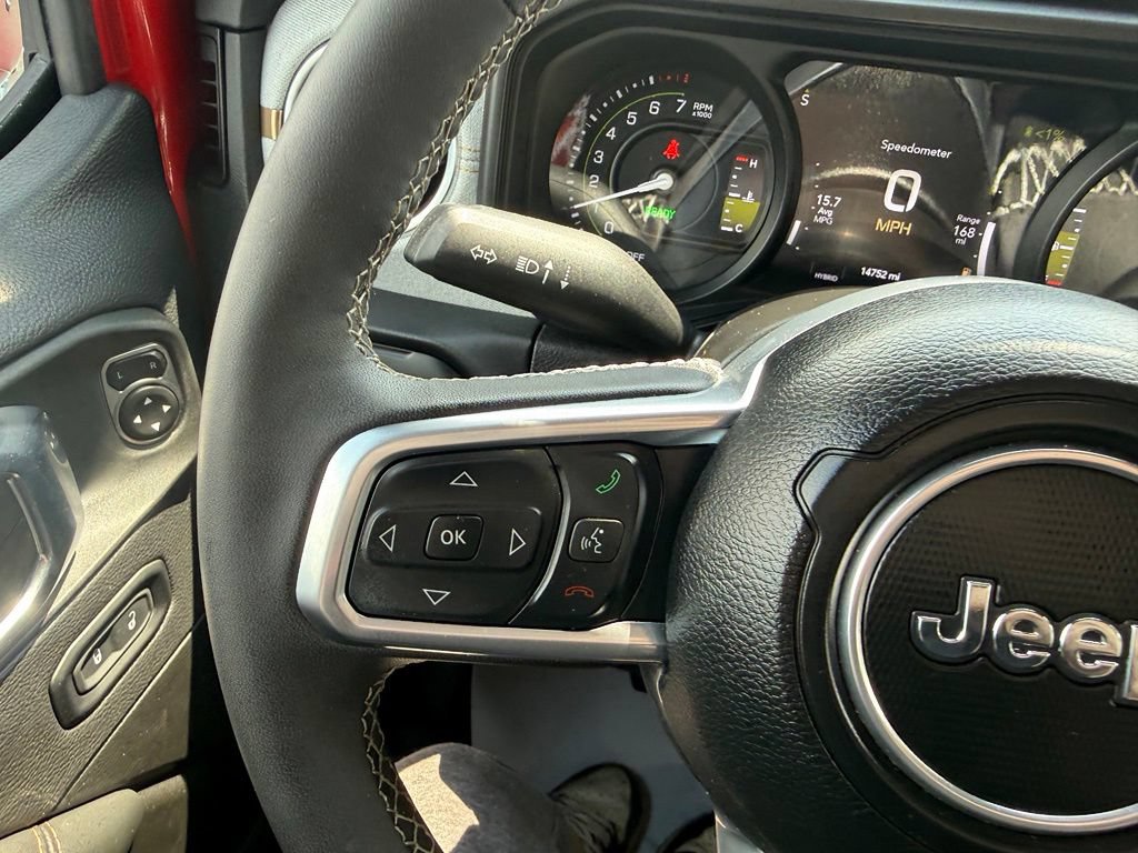 Used 2025 Jeep Wrangler Unlimited Sahara w/ Safety Group AWD/4WD image 20