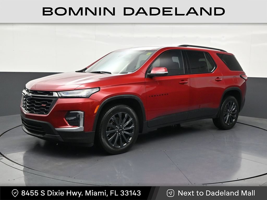 Used 2023 Chevrolet Traverse RS image 1