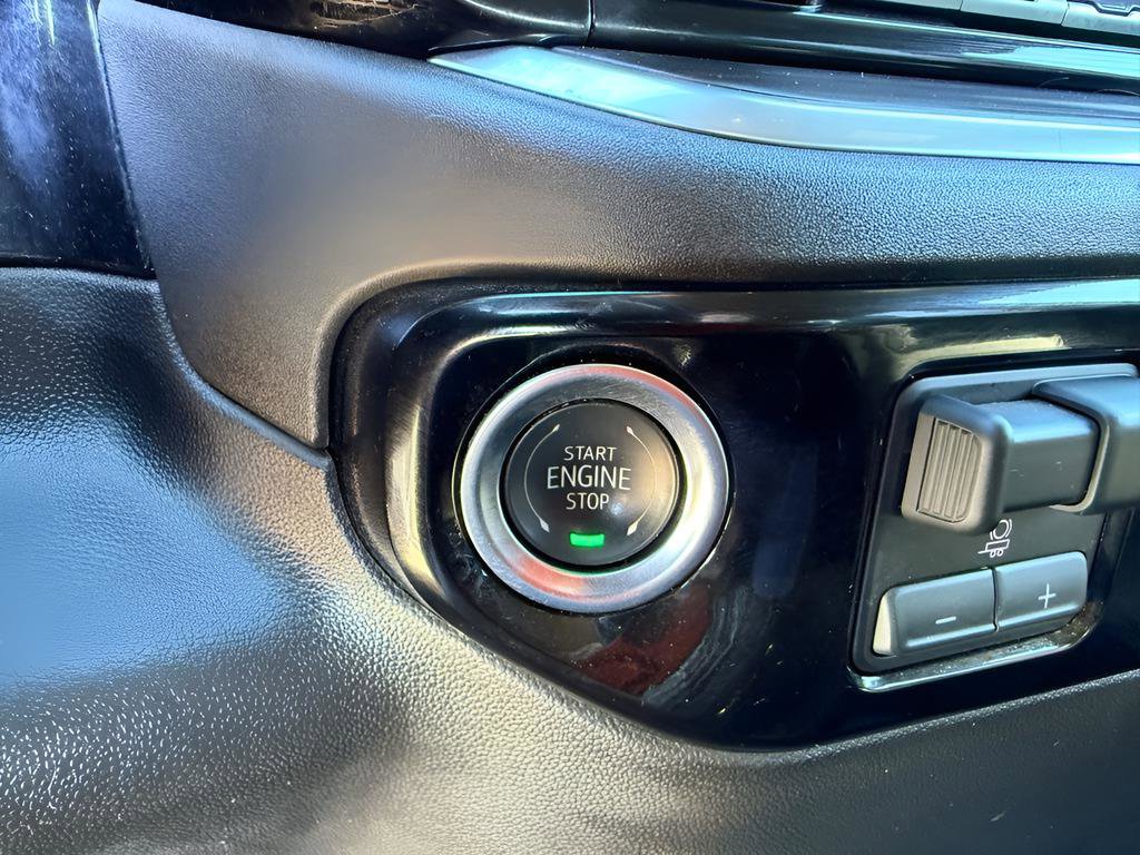 Used 2025 GMC Sierra 1500 SLT image 29