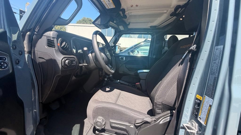 Used 2026 Jeep Gladiator Mojave AWD/4WD image 6