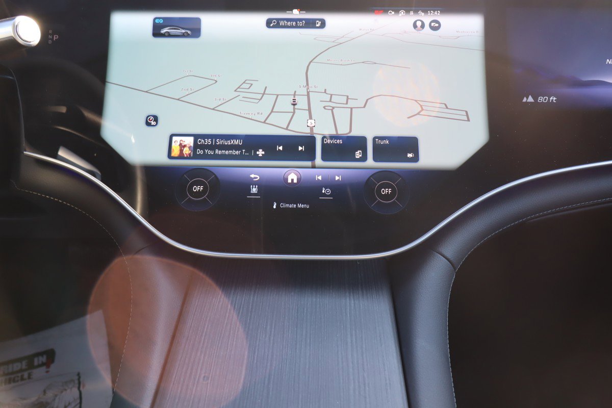 Used 2024 Mercedes-Benz EQS 580 4MATIC Sedan image 11