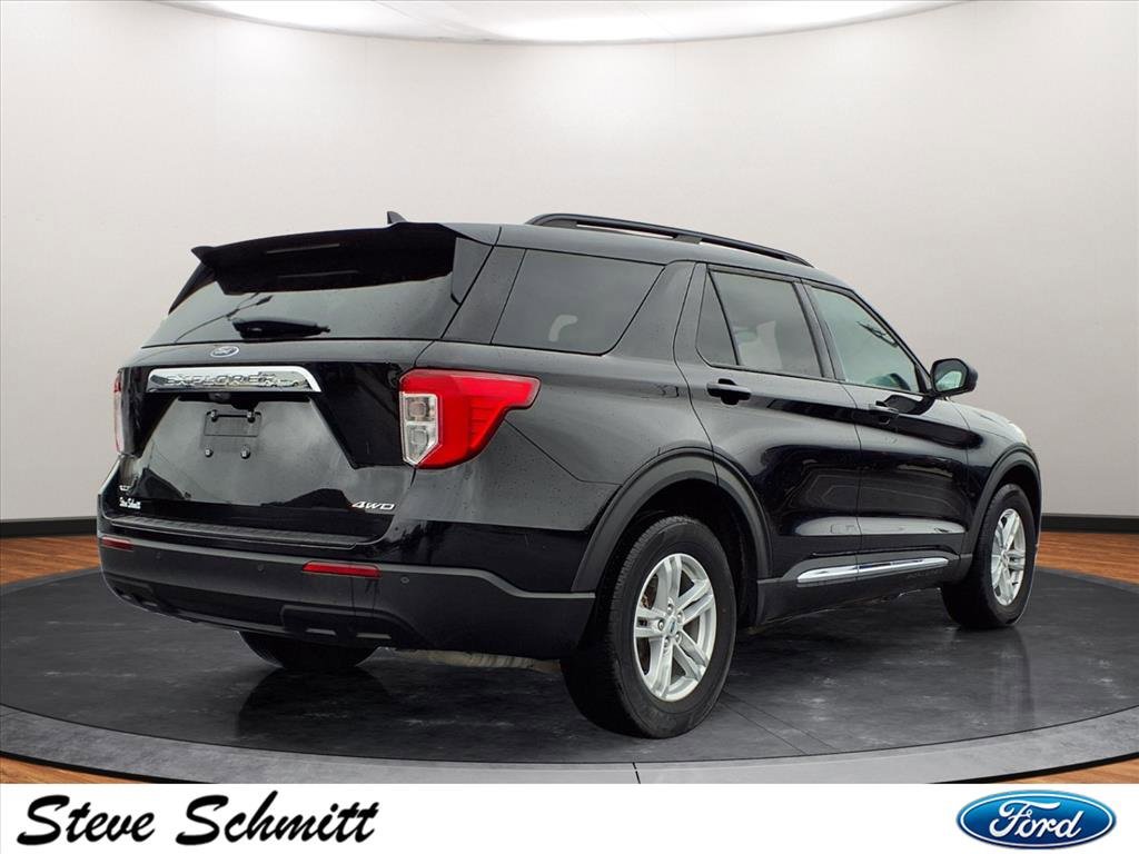 Used 2023 Ford Explorer XLT image 31