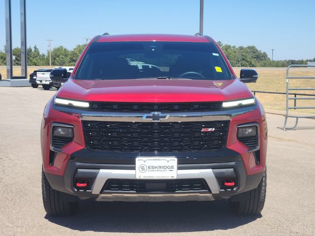 Used 2025 Chevrolet Traverse Z71 w/ Driver Confidence Package AWD/4WD image 2
