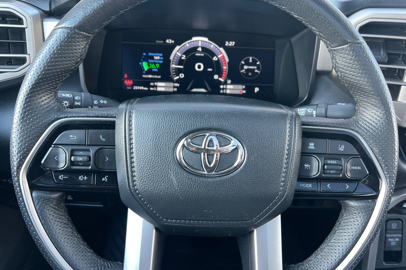 Used 2024 Toyota Tundra Limited image 19