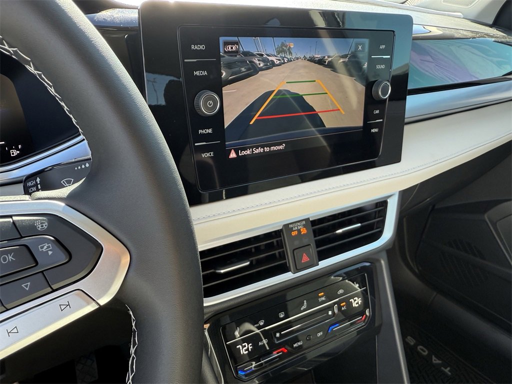 New 2026 Volkswagen Taos SE image 19