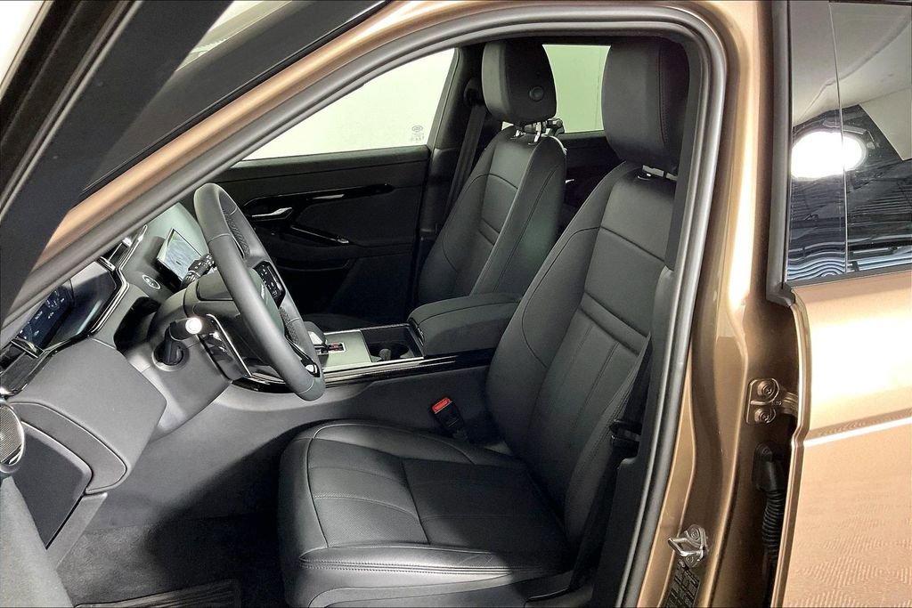 Used 2024 Land Rover Range Rover Evoque Dynamic SE image 24