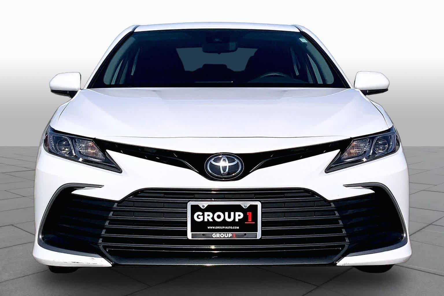 Used 2023 Toyota Camry LE FWD image 4