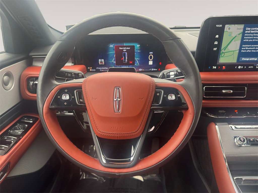 Used 2025 Lincoln Aviator Reserve w/ Equipment Group 201A image 12