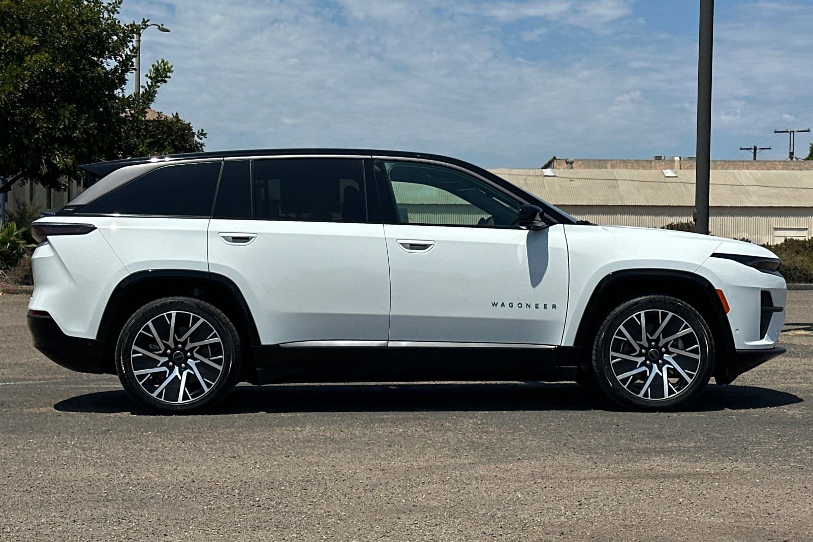 New 2025 Jeep Wagoneer S Limited AWD/4WD image 3
