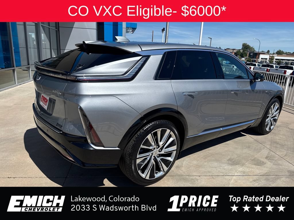 Used 2024 Cadillac Lyriq Luxury w/ LPO, Floor Liner Package AWD/4WD image 5