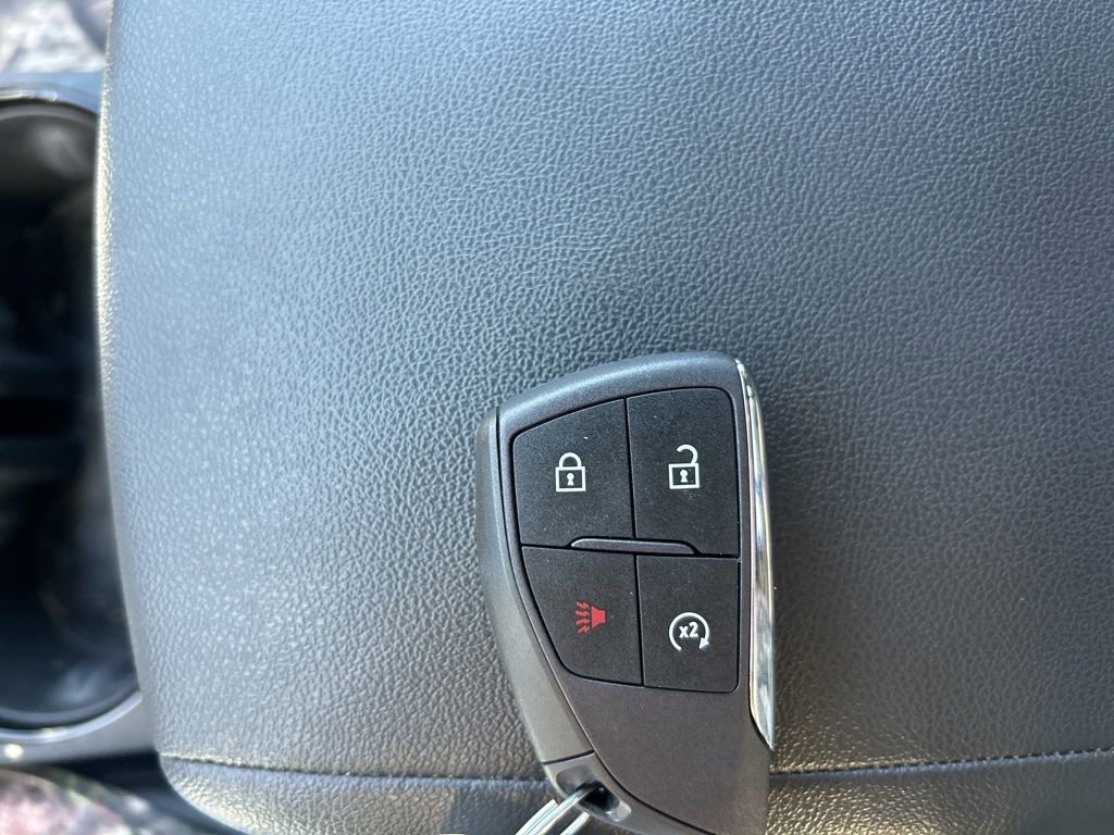 Used 2025 Chevrolet Colorado LT w/ LT Convenience Package image 19