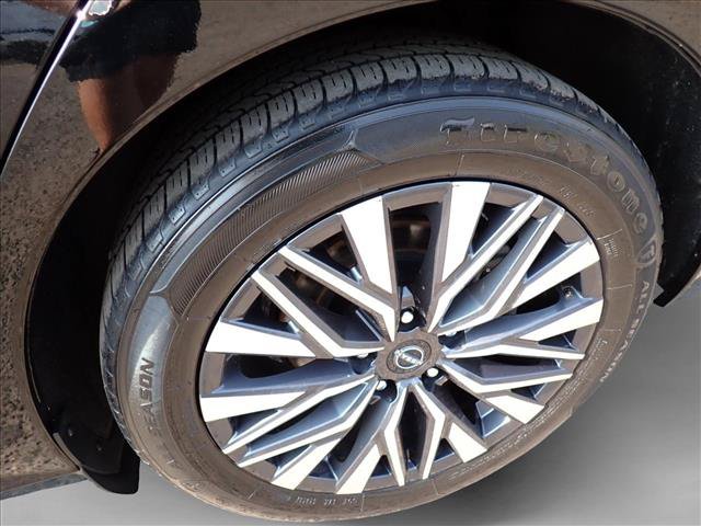 Used 2023 Nissan Altima 2.5 SV w/ SV Premium Package FWD image 7