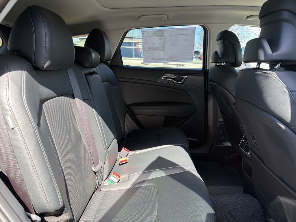 New 2026 Kia Sportage EX image 14