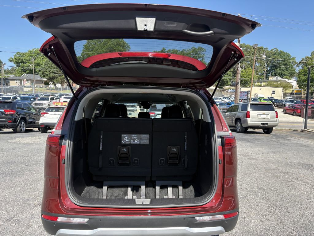 Used 2024 Kia Carnival LX FWD image 5