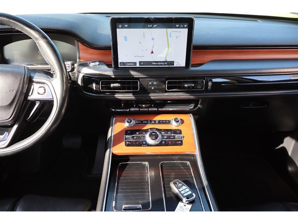 Used 2020 Lincoln Aviator Reserve w/ Equipment Group 202A AWD/4WD image 25