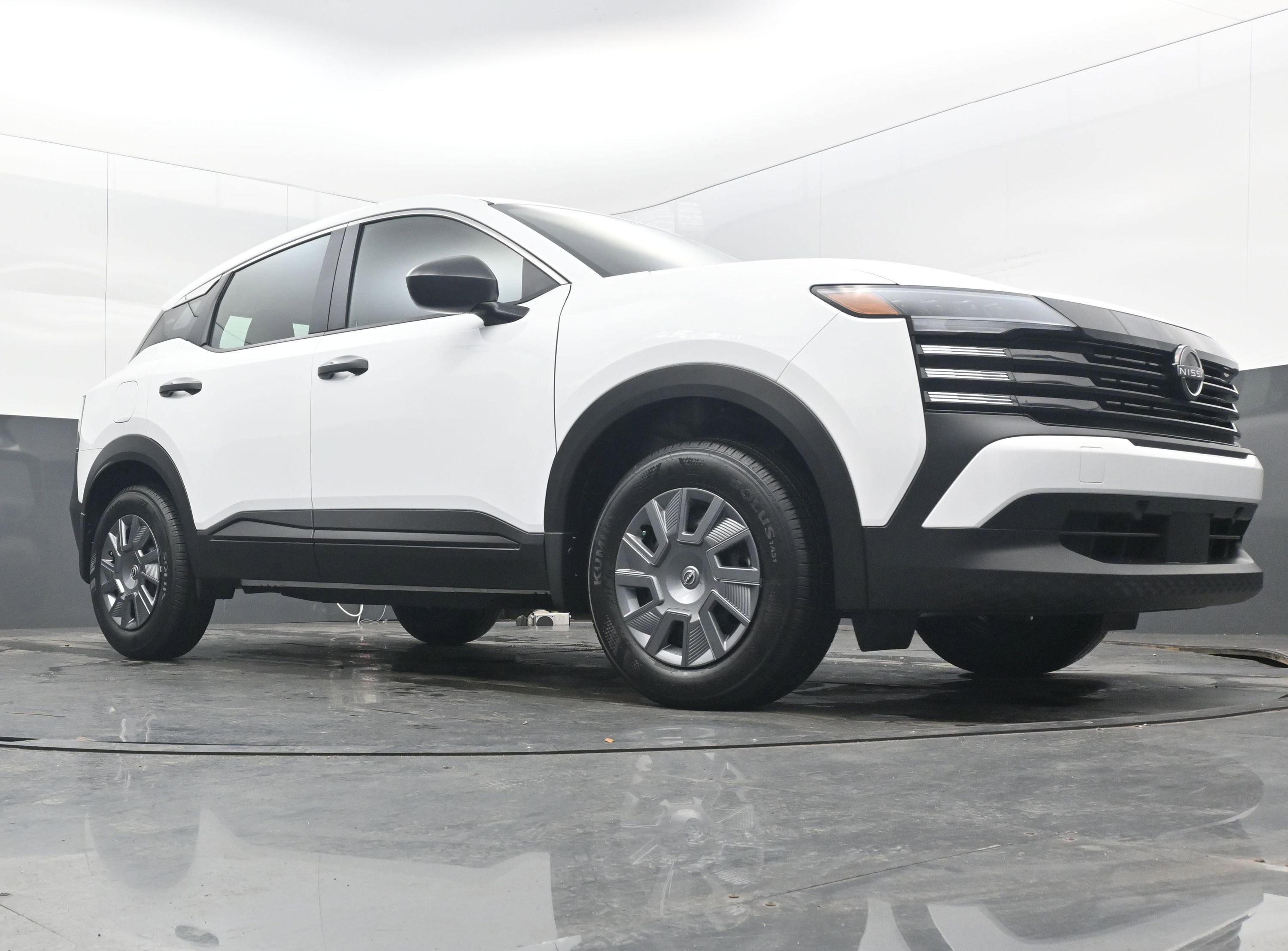 Certified 2025 Nissan Kicks S image 20